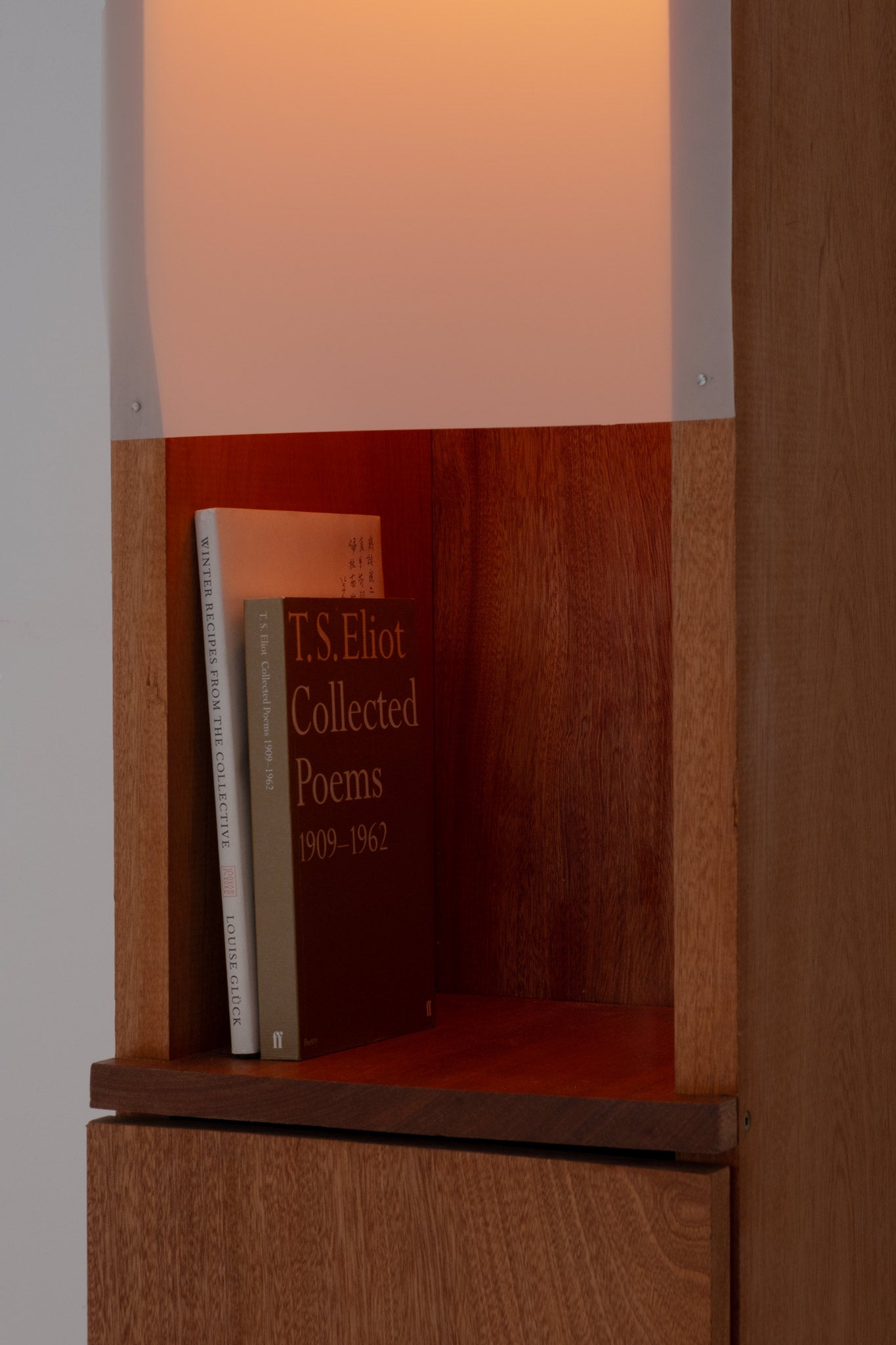 Bookshelf Lamp